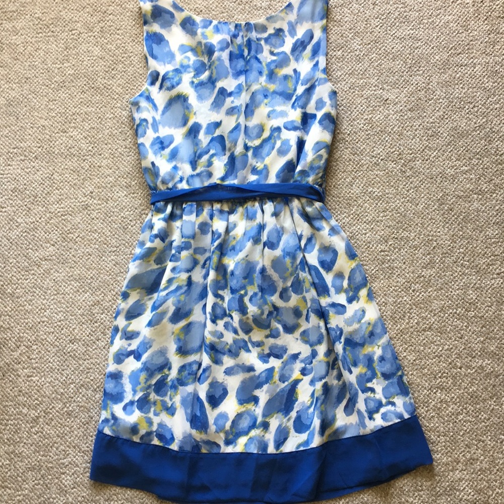 Spring/Summer Dress - Picture 2 of 5